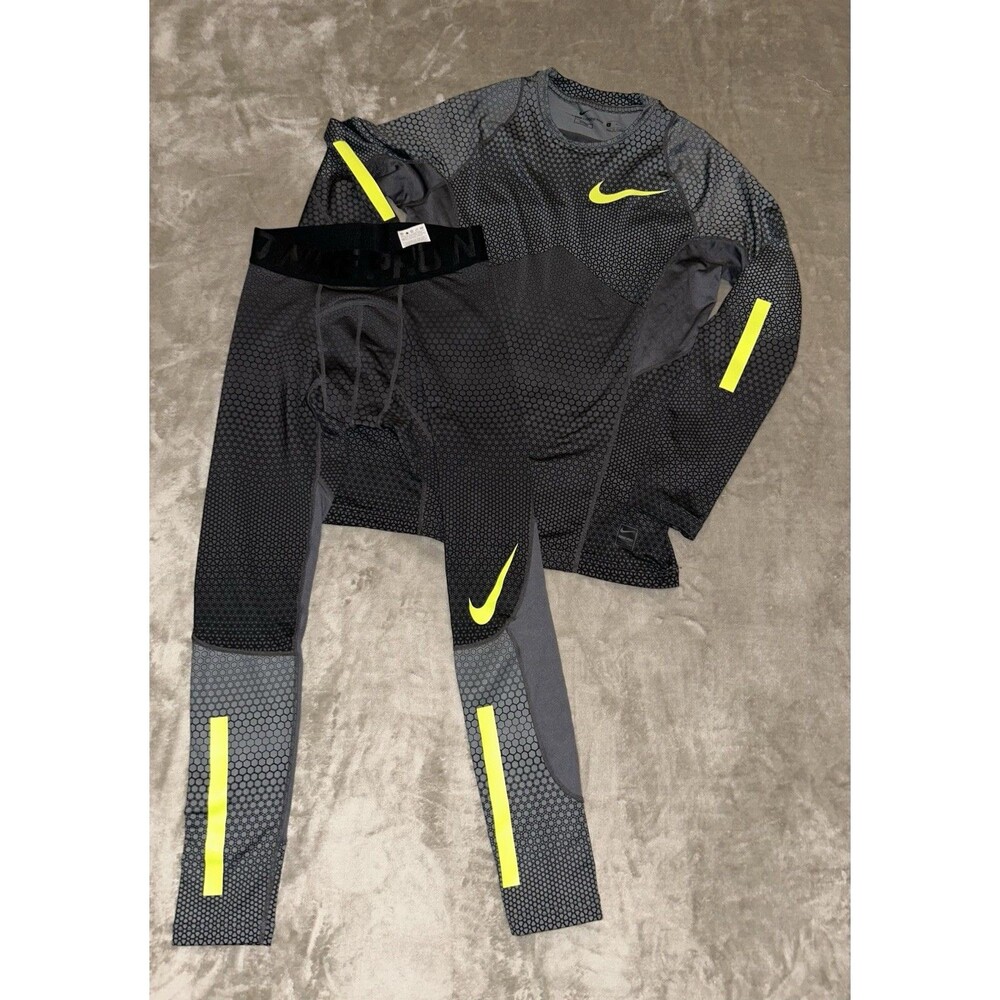 NWOT Nike Pro Hyper Warm 2 Piece Set Medium Fitted Reflective